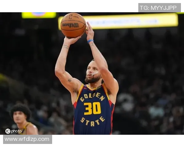 2018年4月17日勇士与马刺激战成名场面回顾与精彩瞬间分析